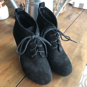 Jessica Simpson black bootie laces 5.5